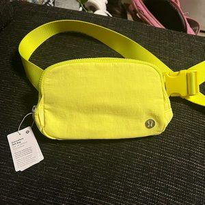 SOLDOUT AUTHENTIC LULULEMON EVERYWHERE BELT BAG 1L NEON Lemon Yellow